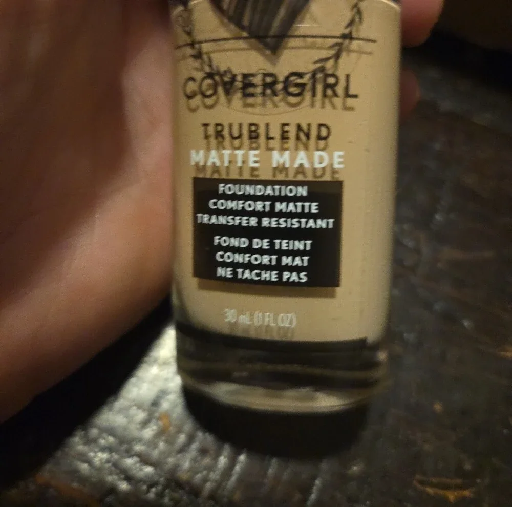 Trouble Matte Made Foundation L40 New